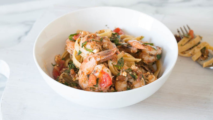 Mélange de pâtes aux crevettes et au feta