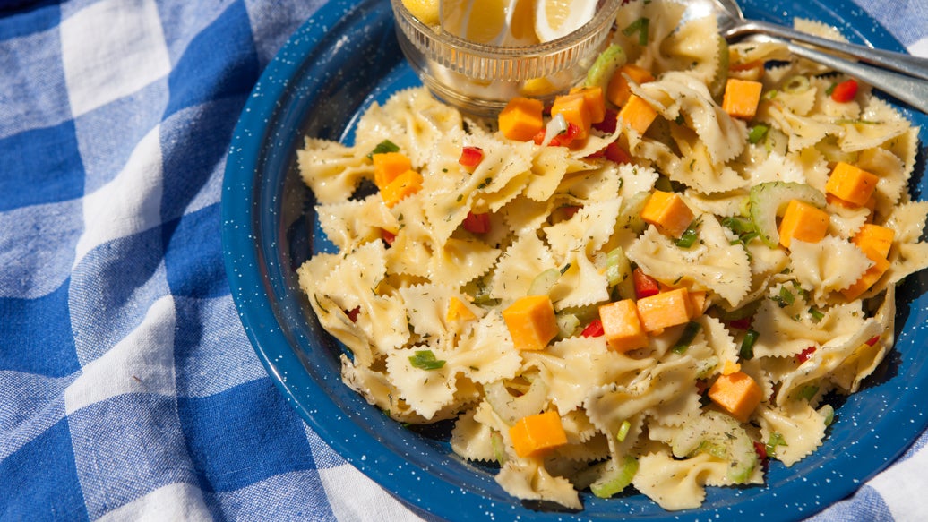 Salade de pâtes à l’aneth et au citron