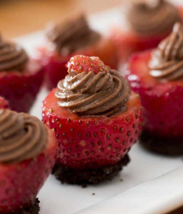 Strawberry Cheesecake Bites